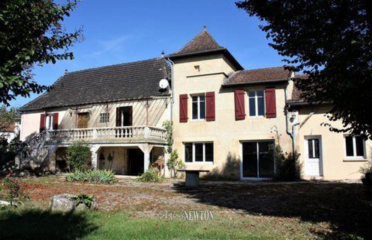 Picture of Home For Sale in Prayssac, Lot, France
