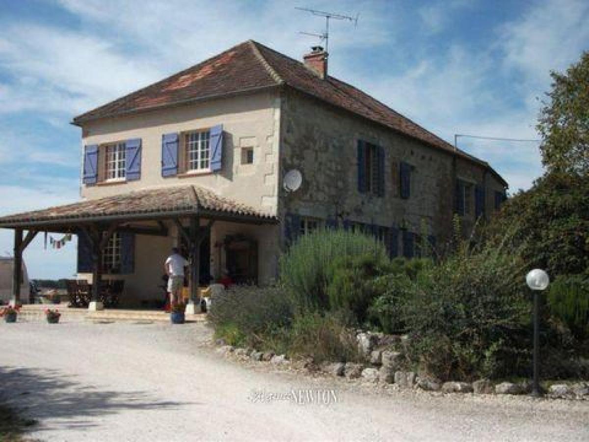 Picture of Home For Sale in Castelsagrat, Tarn Et Garonne, France