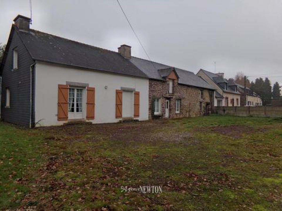 Picture of Home For Sale in Mauron, Bretagne, France