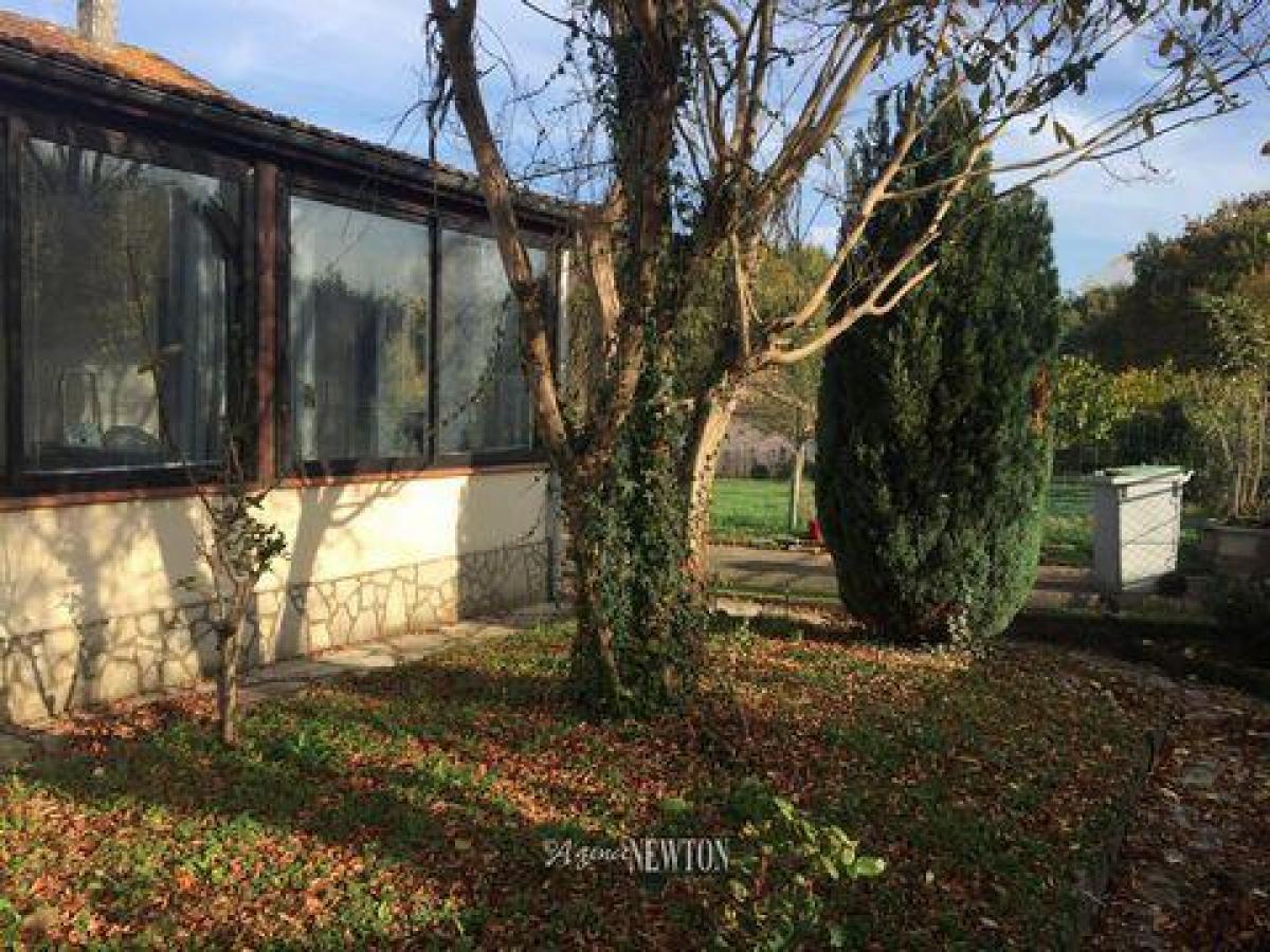 Picture of Home For Sale in Fumel, Aquitaine, France
