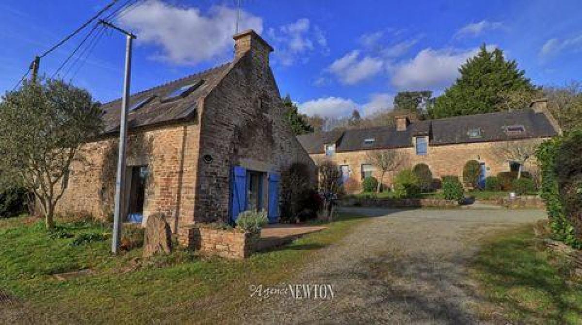 Picture of Home For Sale in Pluvigner, Morbihan, France