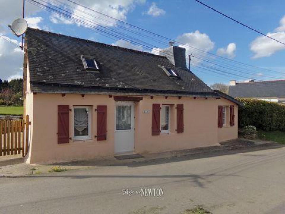 Picture of Home For Sale in Saint Mayeux, Cotes D'Armor, France