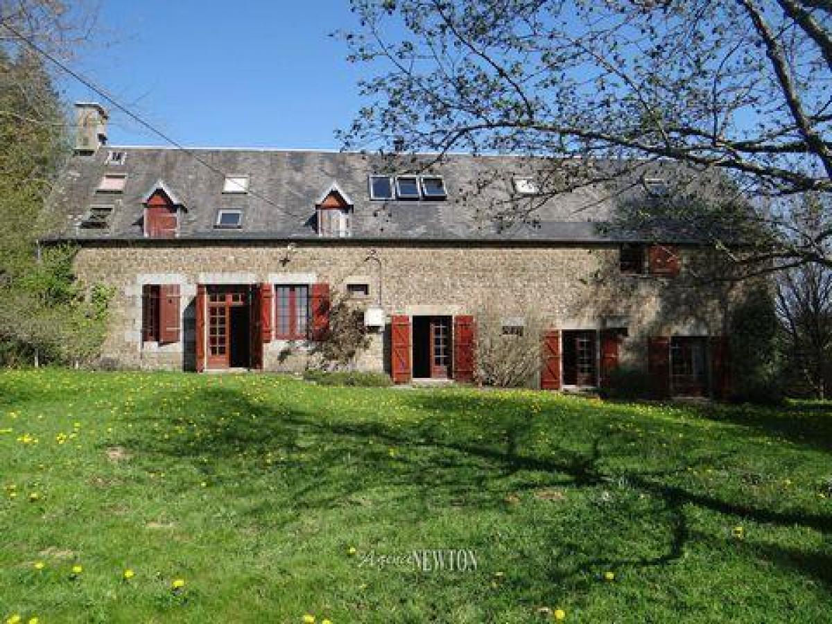Picture of Home For Sale in Sourdeval, Manche, France