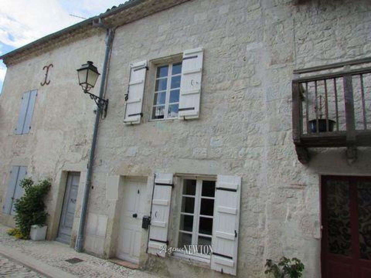 Picture of Home For Sale in Castelsagrat, Tarn Et Garonne, France