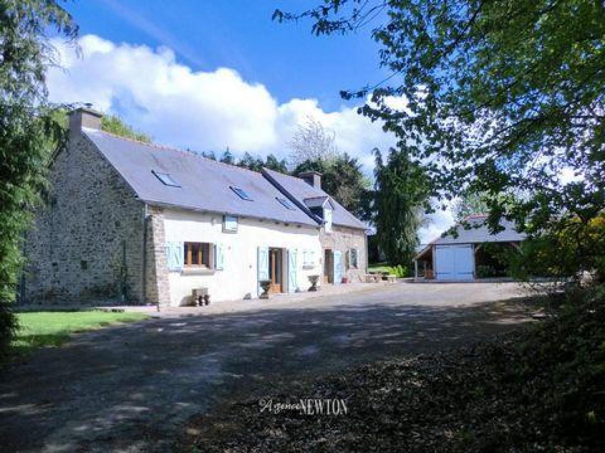 Picture of Home For Sale in Plemet, Cotes D'Armor, France