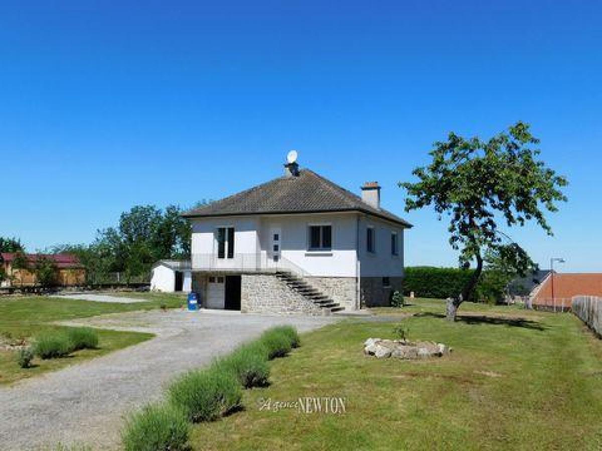 Picture of Home For Sale in Puy Malsignat, Creuse, France