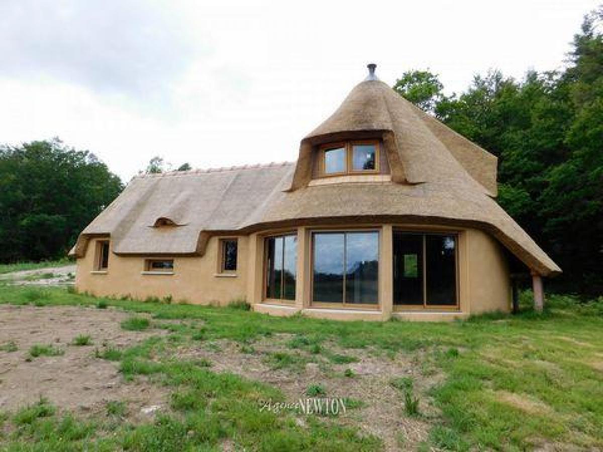Picture of Home For Sale in Perols Sur Vezere, Correze, France