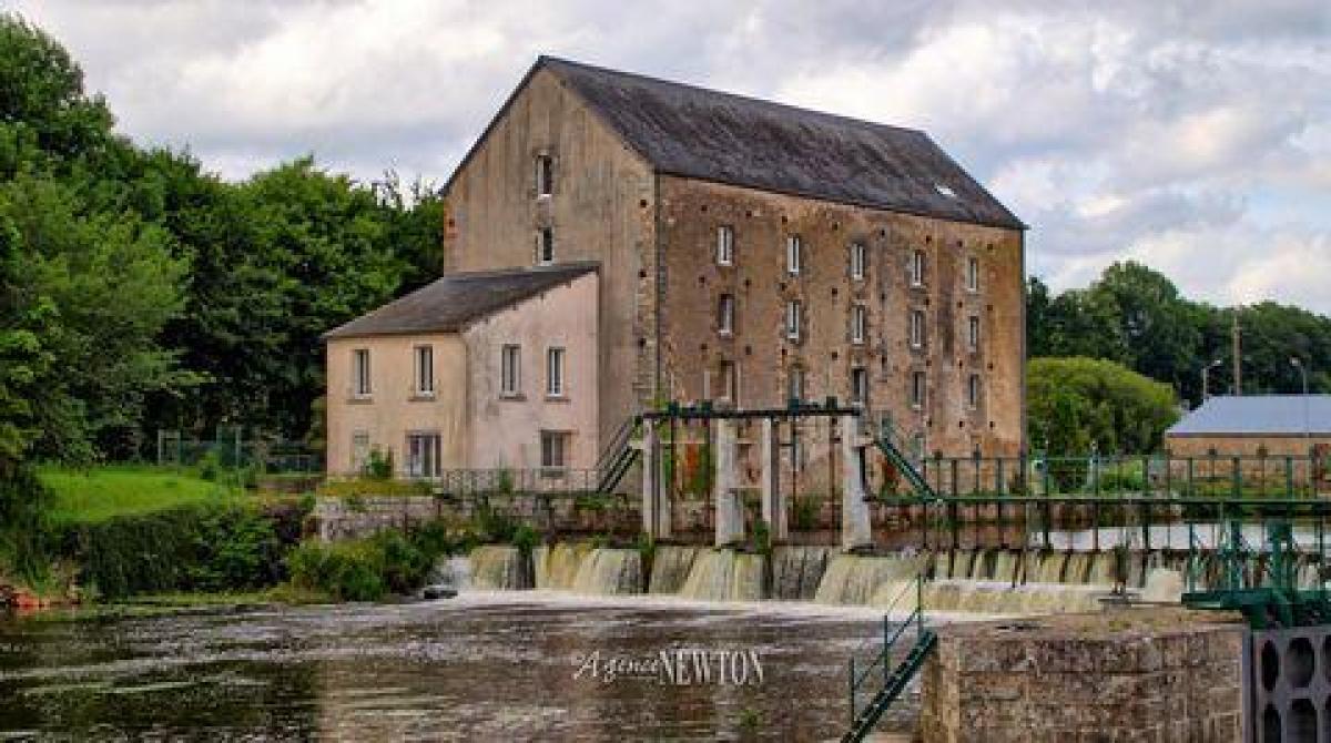 Picture of Home For Sale in Pontivy, Bretagne, France