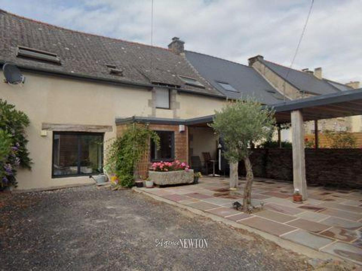 Picture of Home For Sale in Taupont, Morbihan, France