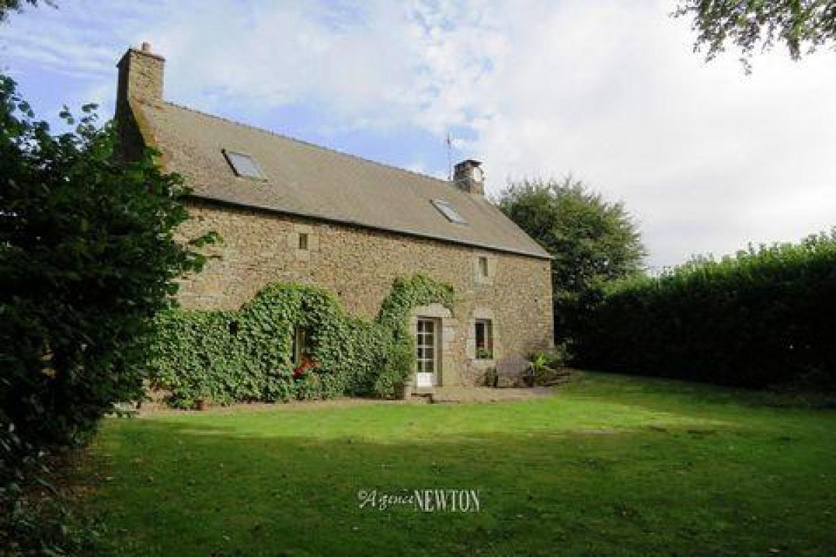 Picture of Home For Sale in Gomene, Cotes D'Armor, France