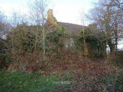 Industrial For Sale in Plessala, France