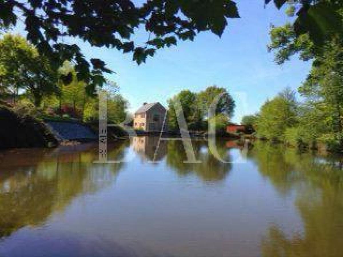 Picture of Home For Sale in Vannes, Bretagne, France