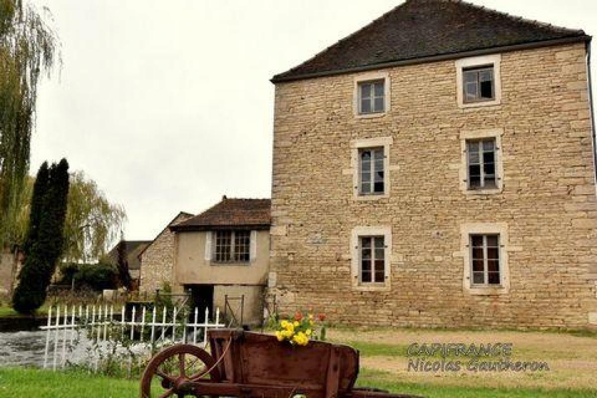 Picture of Home For Sale in Beaune, Bourgogne, France