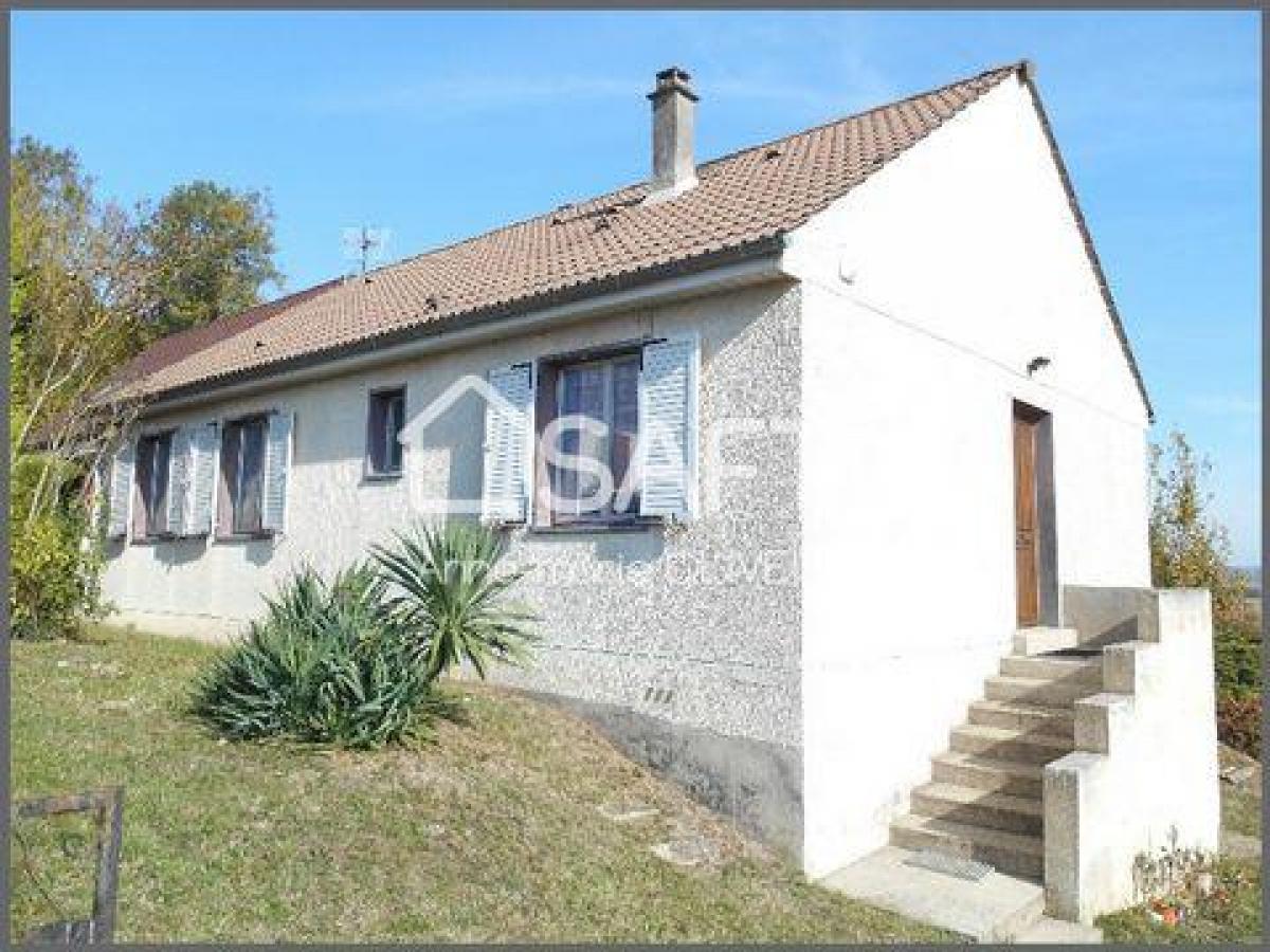 Picture of Home For Sale in Noyon, Picardie, France