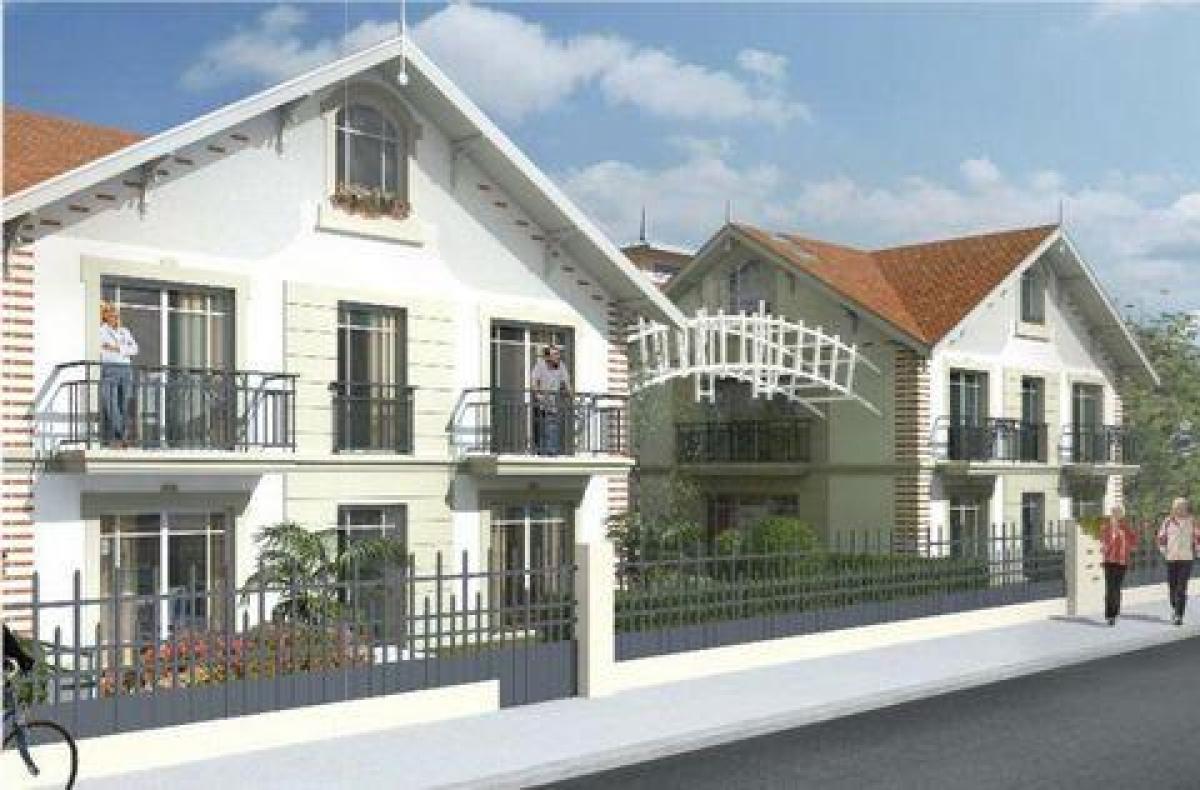Picture of Apartment For Sale in Arcachon, Aquitaine, France