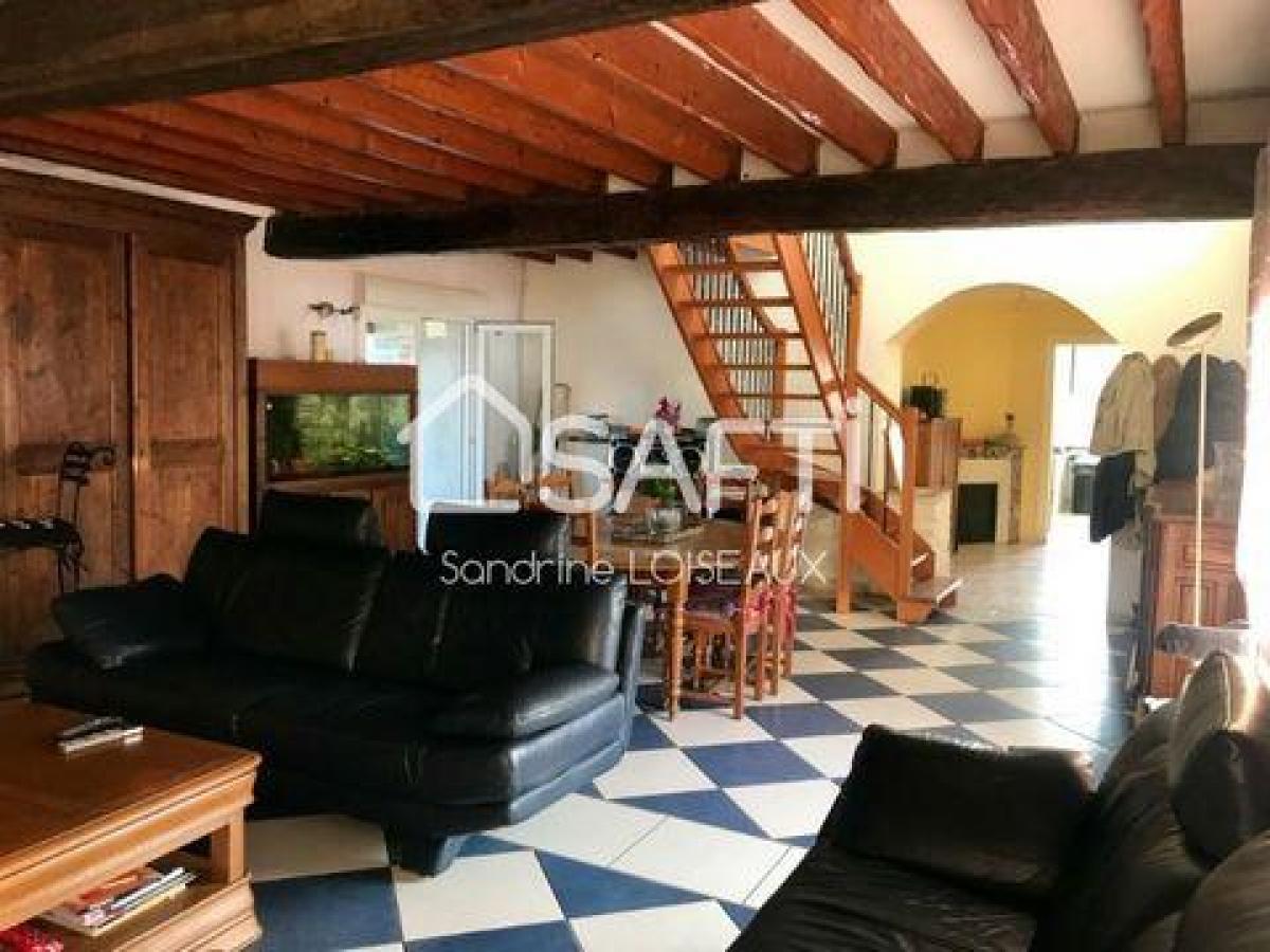 Picture of Home For Sale in Laon, Picardie, France