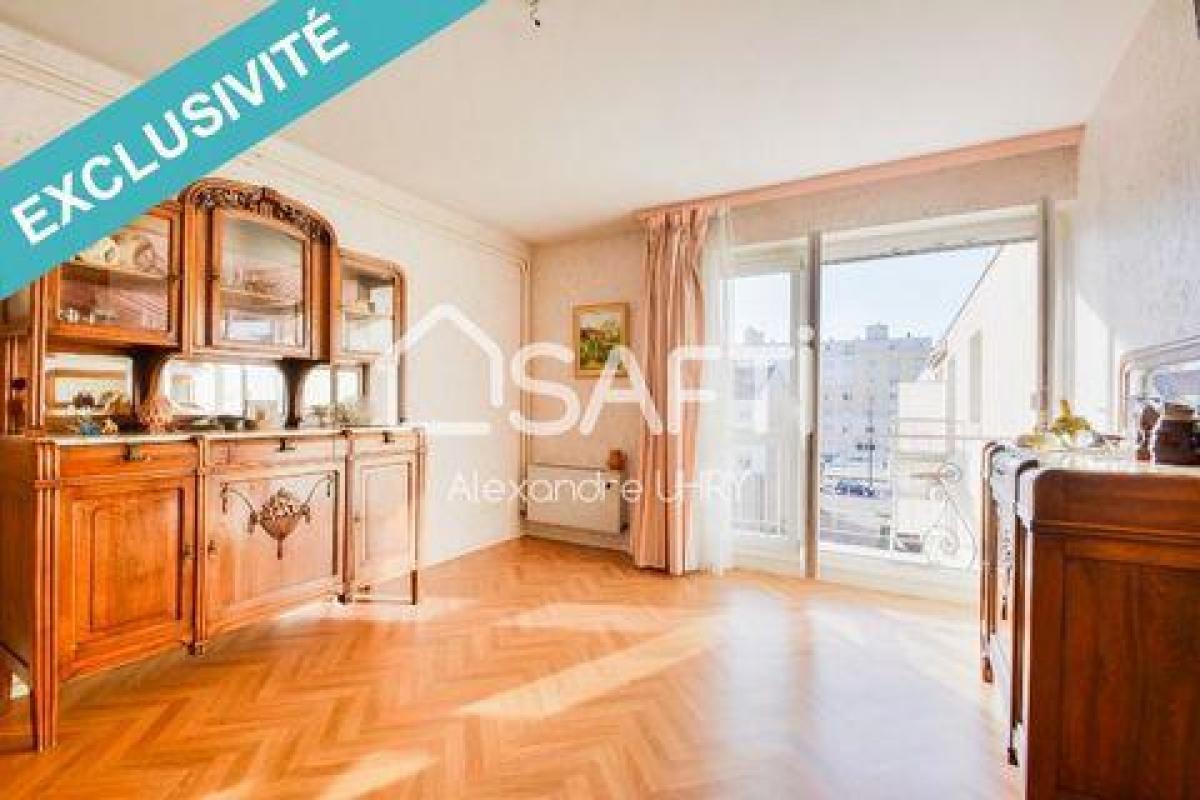 Picture of Apartment For Sale in Laxou, Lorraine, France