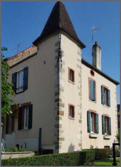 Home For Sale in Nolay, France