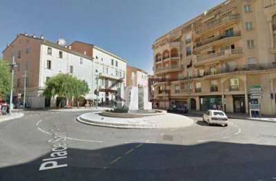 Retail For Sale in Menton, France