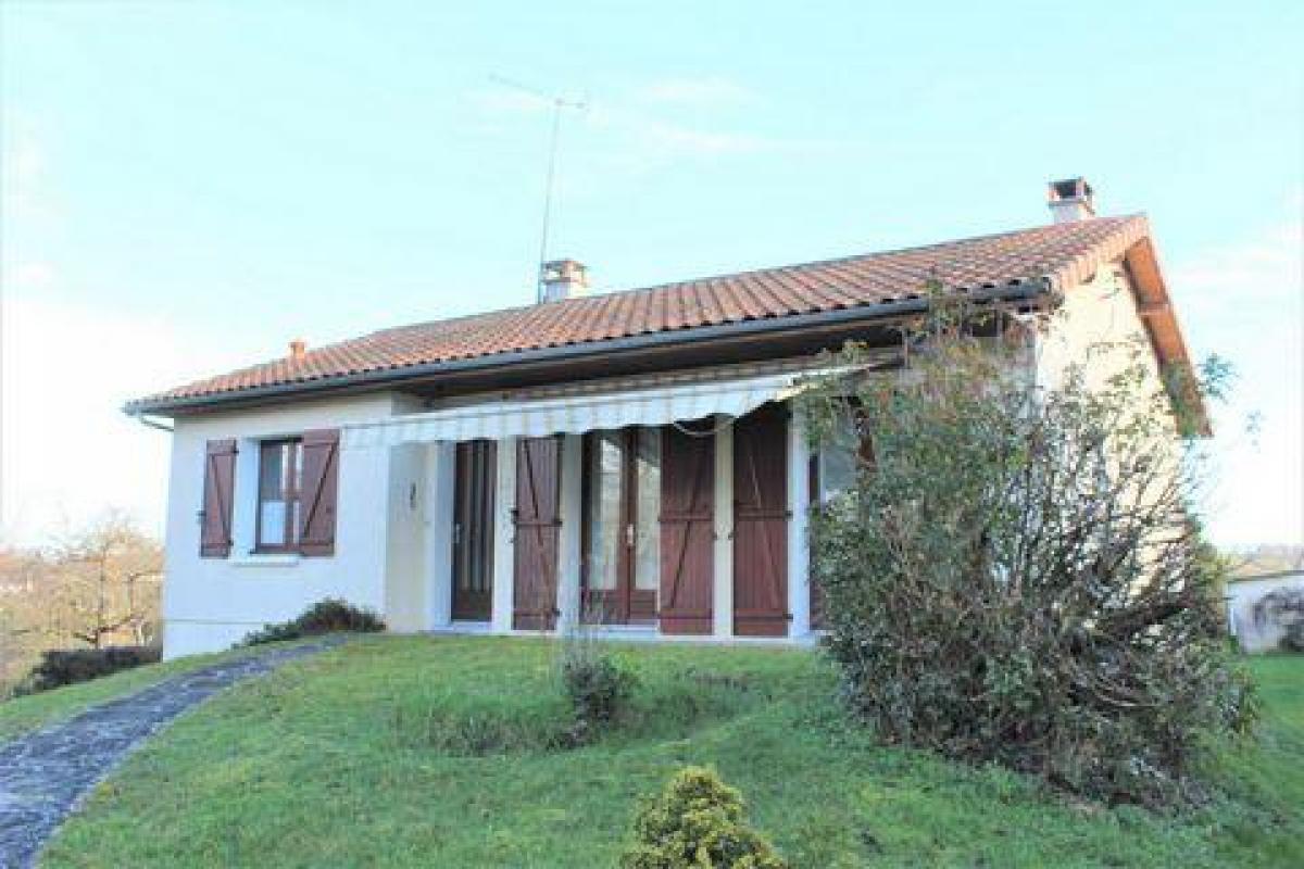 Picture of Home For Sale in Availles Limouzine, Poitou Charentes, France