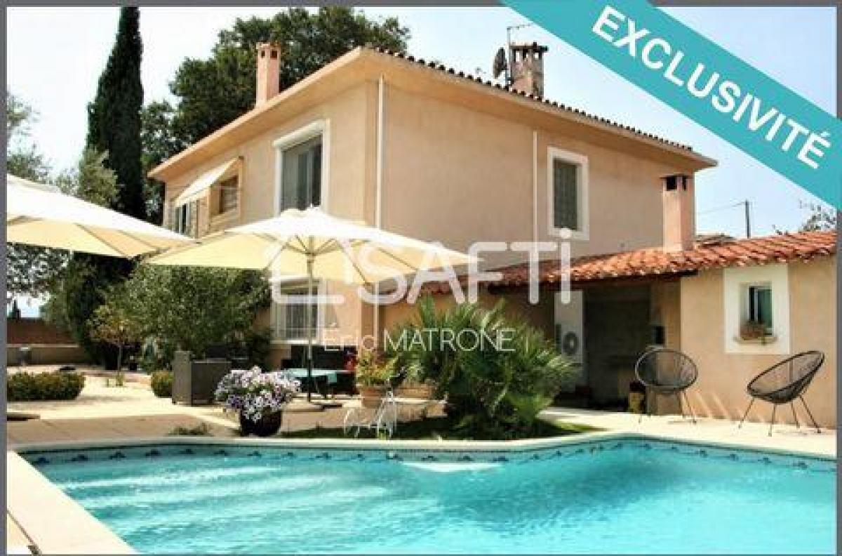 Picture of Home For Sale in Aubagne, Provence-Alpes-Cote d'Azur, France