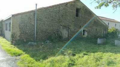 Apartment For Sale in Genouille, France