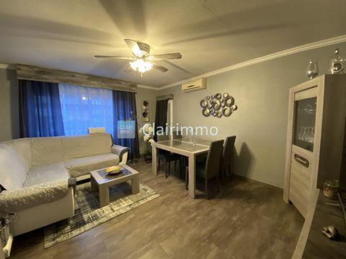 Picture of Condo For Sale in Marignane, Provence-Alpes-Cote d'Azur, France