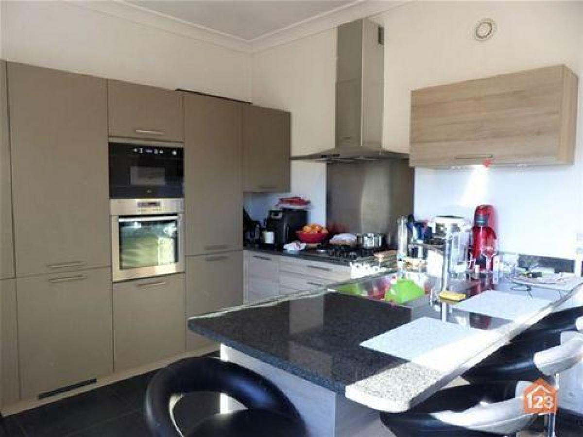 Picture of Home For Sale in Ormoy, Centre, France