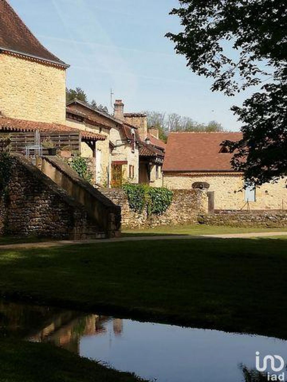 Picture of Home For Sale in Belves, Aquitaine, France