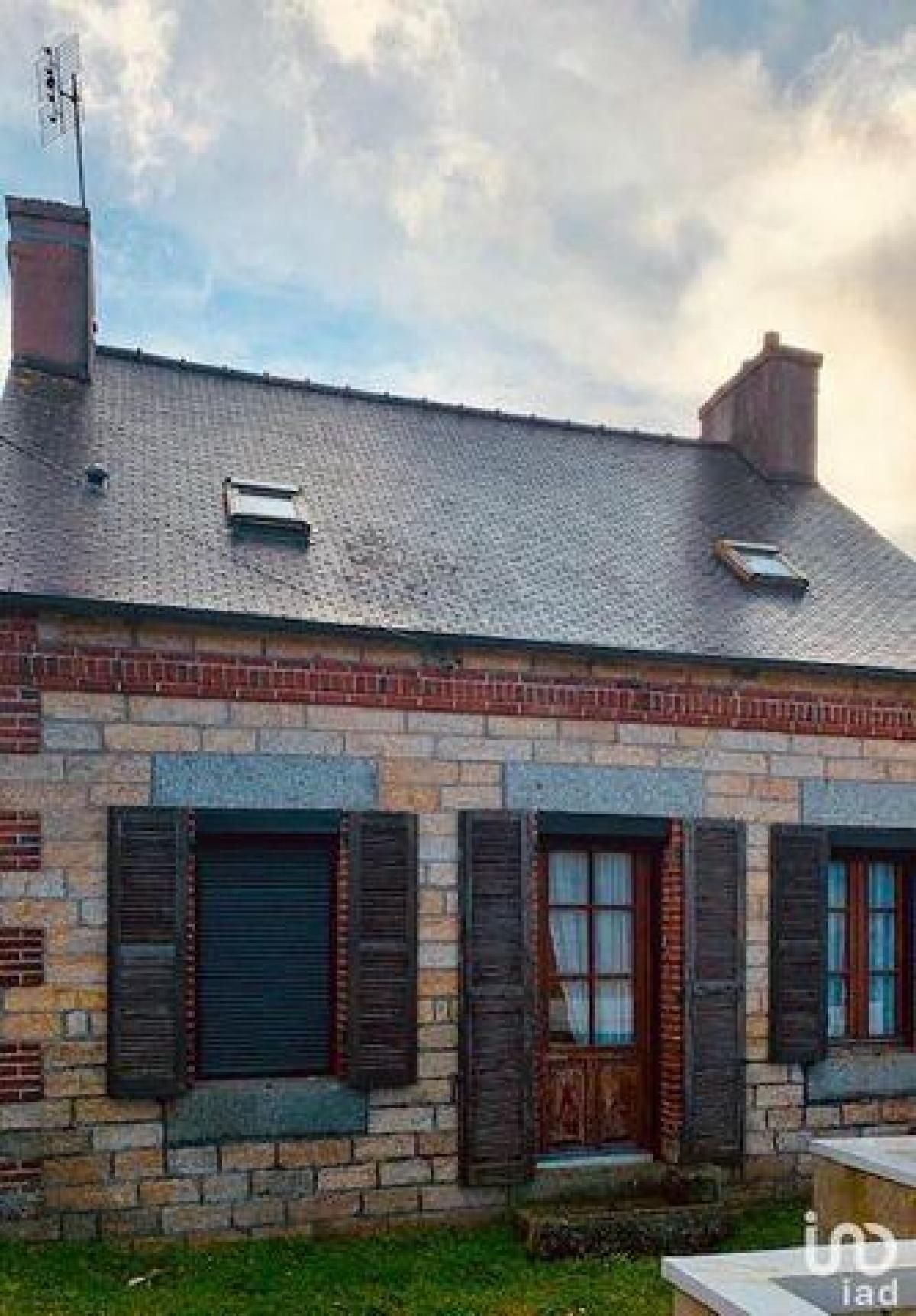 Picture of Home For Sale in Guingamp, Bretagne, France