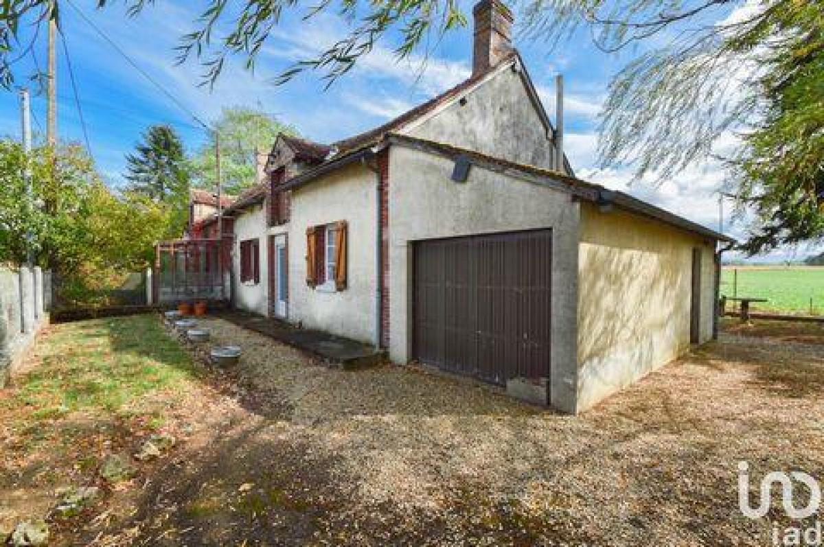 Picture of Home For Sale in Charny, Bourgogne, France