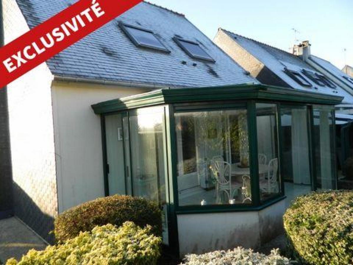 Picture of Home For Sale in Guingamp, Bretagne, France