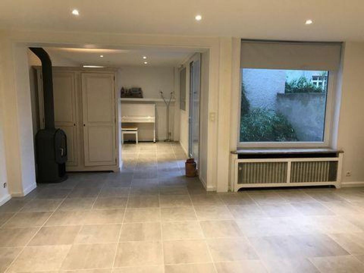 Picture of Home For Sale in Vichy, Auvergne, France