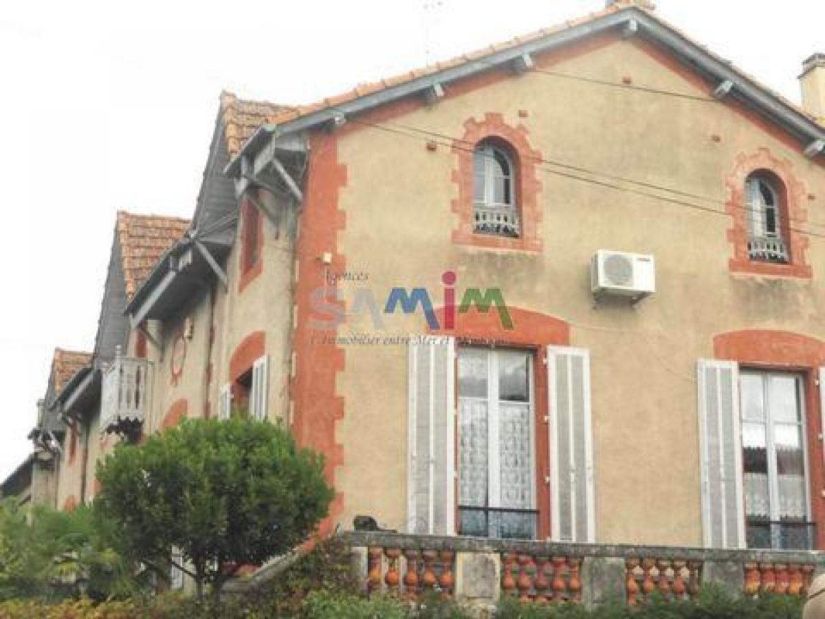 Picture of Home For Sale in Anduze, Languedoc Roussillon, France