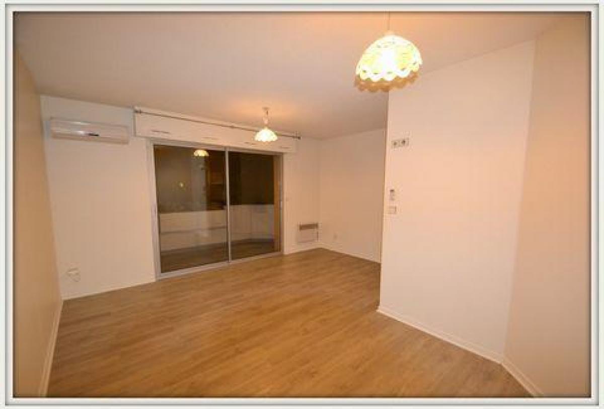 Picture of Apartment For Sale in Agen, Aquitaine, France