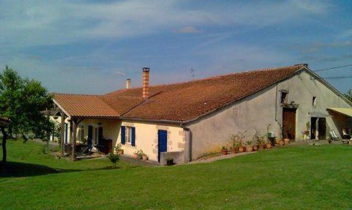 Picture of Farm For Sale in Bazas, Aquitaine, France