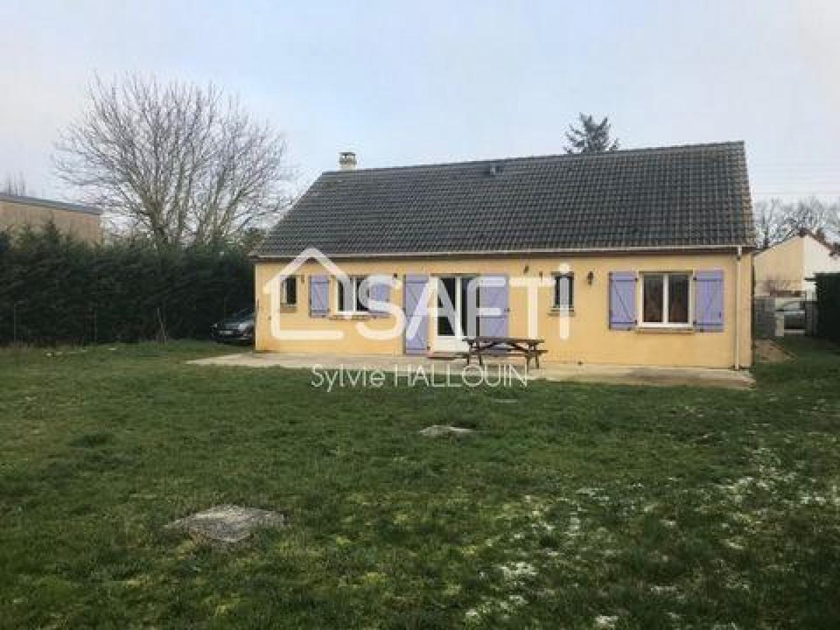 Picture of Home For Sale in Magny, Centre, France