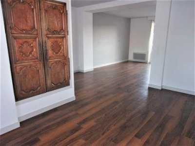 Apartment For Sale in Lorient, France