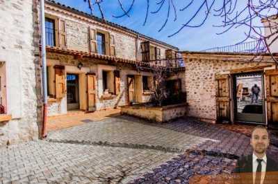 Home For Sale in Mirabeau, France