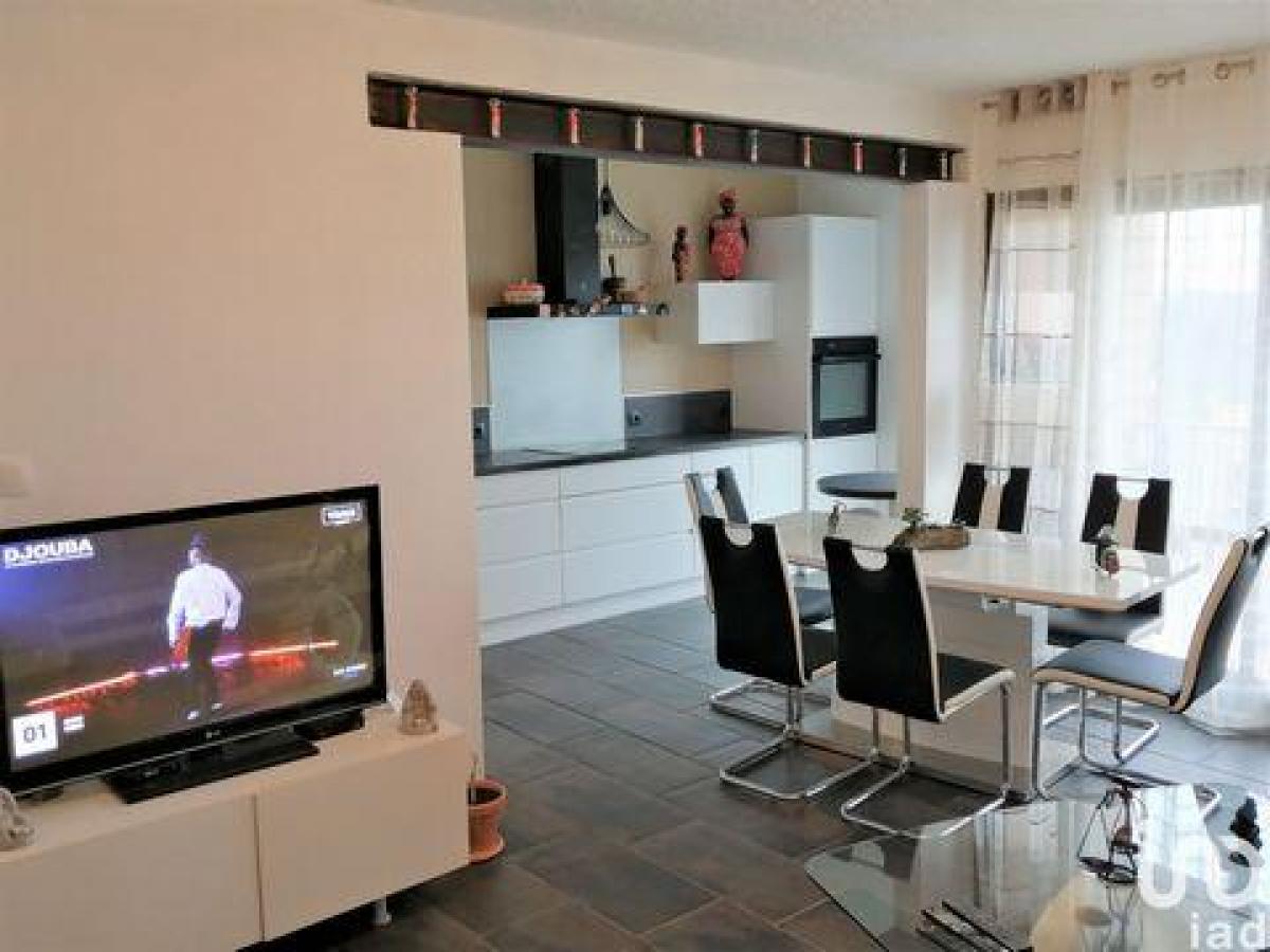 Picture of Condo For Sale in Merignac, Poitou Charentes, France