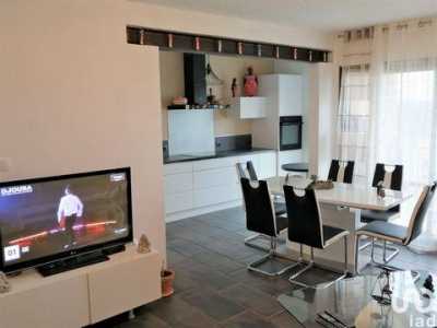 Condo For Sale in Merignac, France