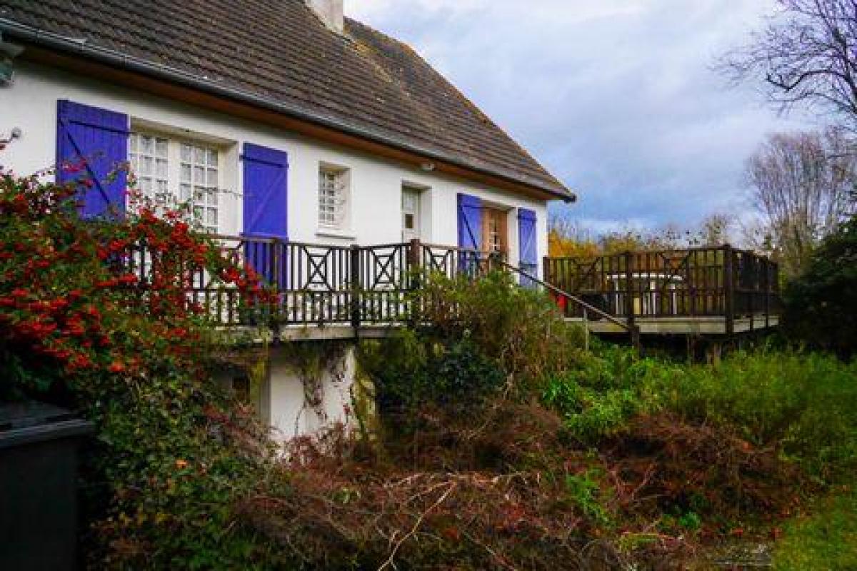 Picture of Home For Sale in Saint Jean Le Thomas, Manche, France