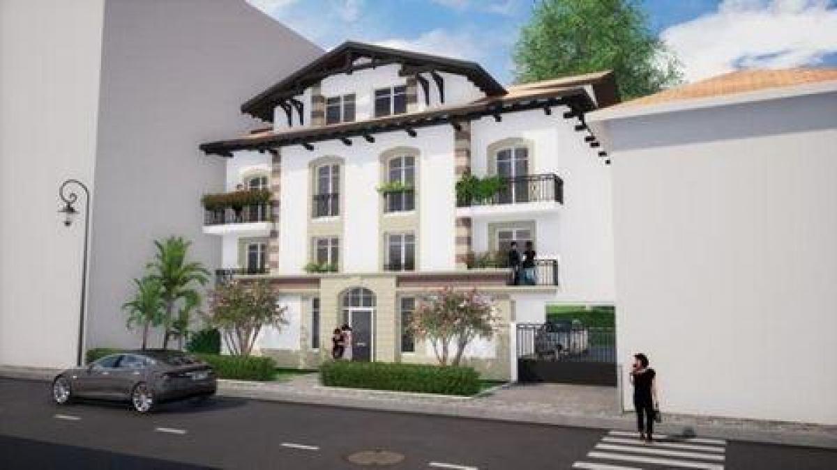 Picture of Apartment For Sale in Arcachon, Aquitaine, France