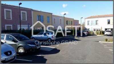 Home For Sale in Pertuis, France
