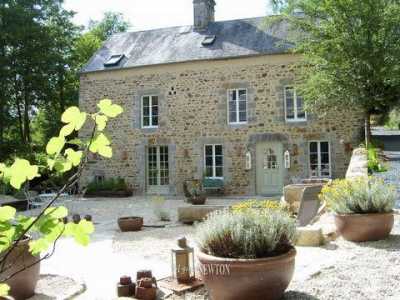 Home For Sale in Courcy, France