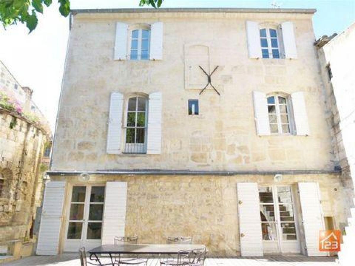 Picture of Home For Sale in Tarascon, Provence-Alpes-Cote d'Azur, France