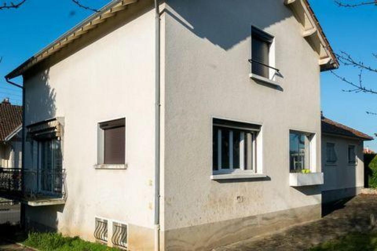 Picture of Home For Sale in Bellac, Limousin, France