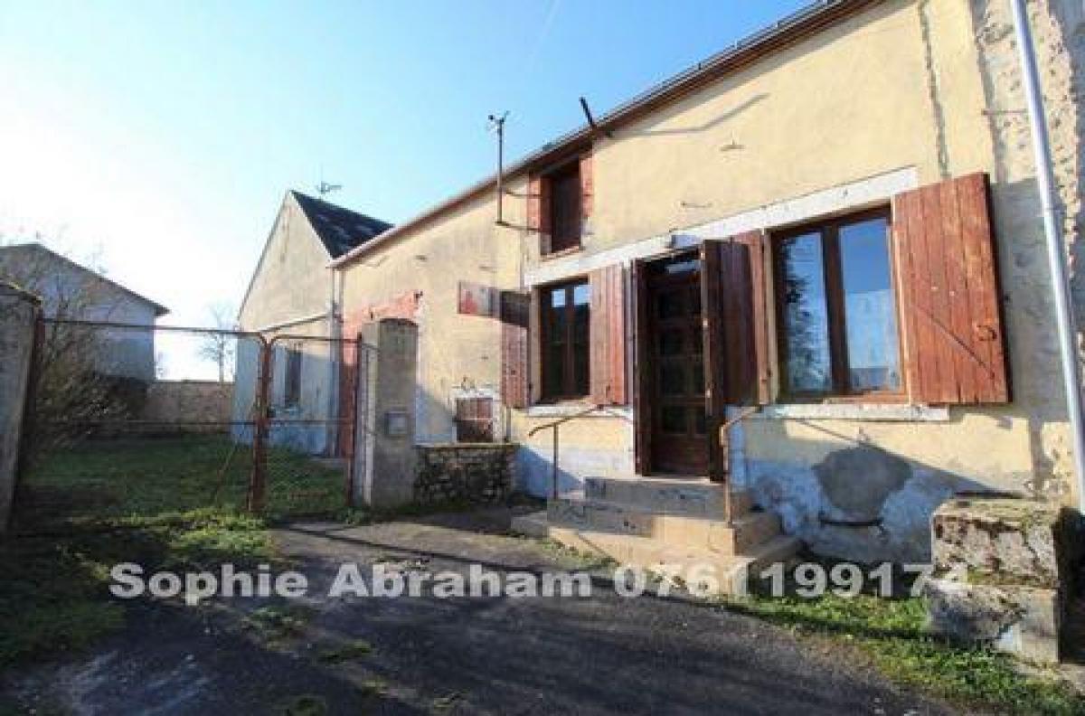Picture of Home For Sale in Janville, Centre, France