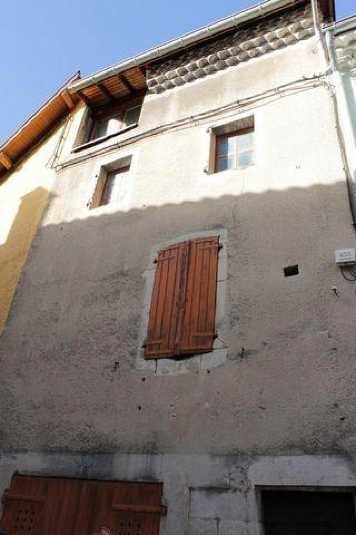 Picture of Home For Sale in Veynes, Provence-Alpes-Cote d'Azur, France