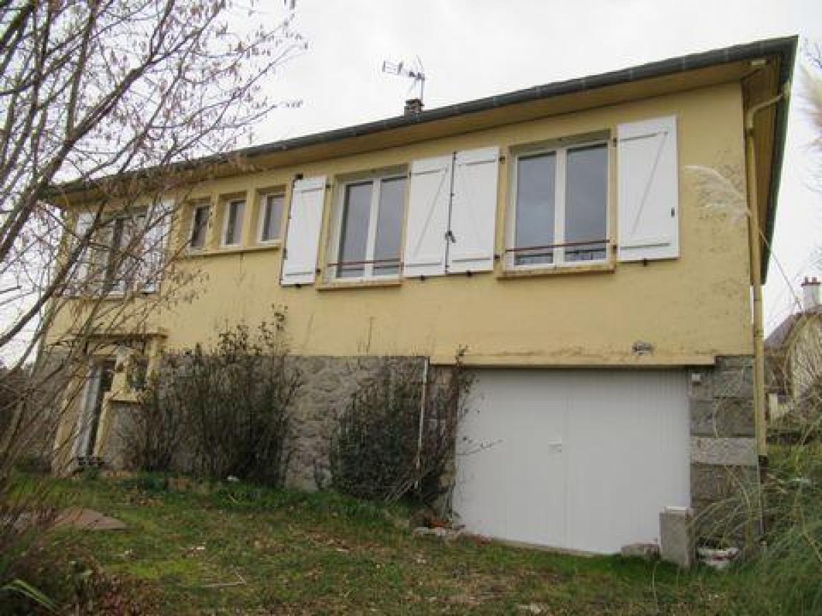 Picture of Home For Sale in Ussel, Limousin, France
